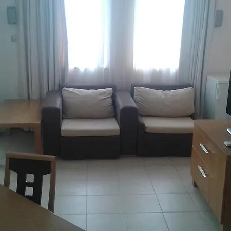 Aparthotel Private Studio In Emerald Beach 5*
