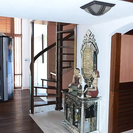 Private Studio In Emerald Beach Aparthotel
